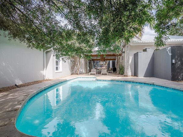 5 Bedroom Property for Sale in Umhlanga KwaZulu-Natal