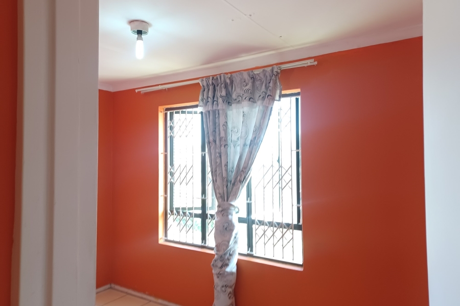 2 Bedroom Property for Sale in Woodhaven KwaZulu-Natal