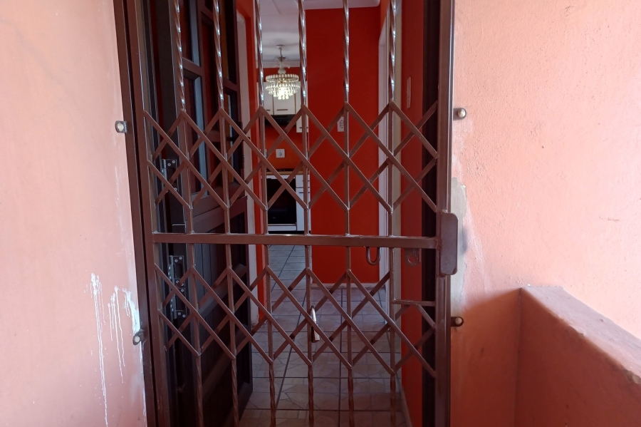 2 Bedroom Property for Sale in Woodhaven KwaZulu-Natal
