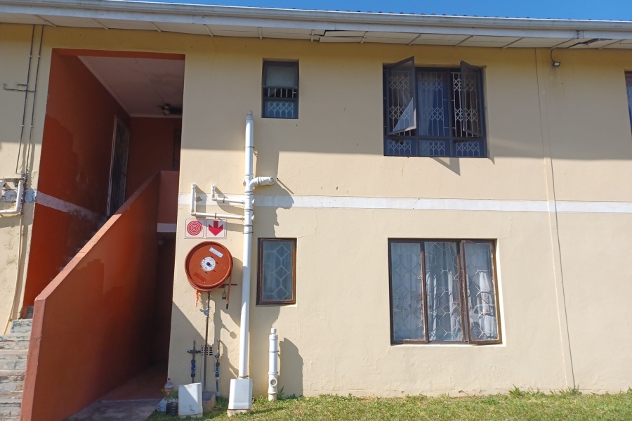 2 Bedroom Property for Sale in Woodhaven KwaZulu-Natal