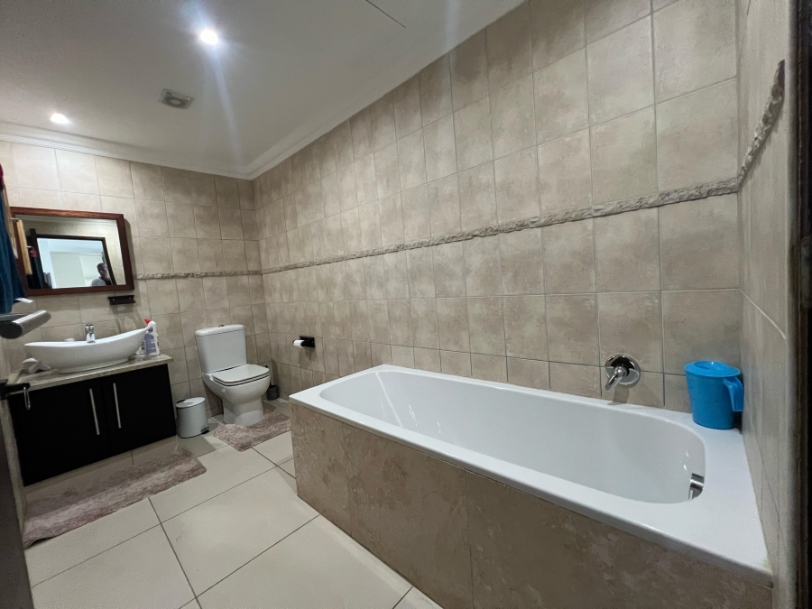 3 Bedroom Property for Sale in La Mercy KwaZulu-Natal