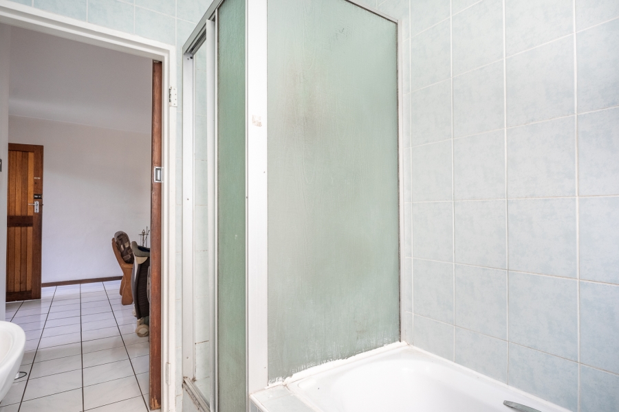 1 Bedroom Property for Sale in Amanzimtoti KwaZulu-Natal