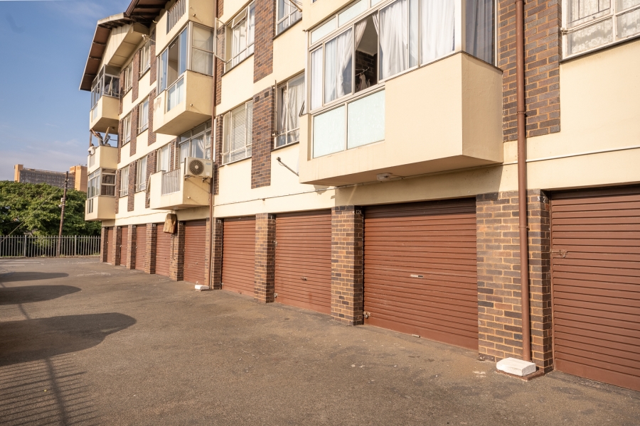 1 Bedroom Property for Sale in Amanzimtoti KwaZulu-Natal