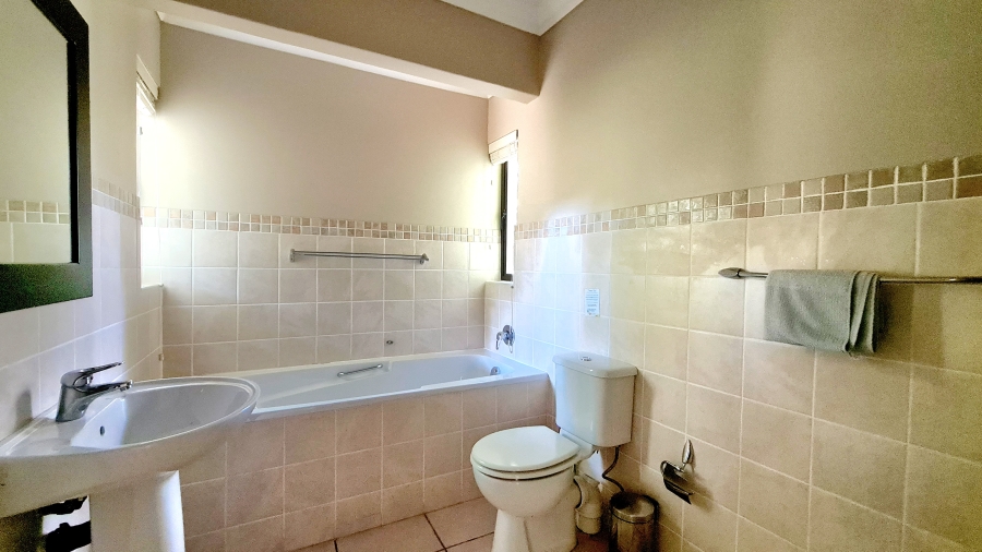 3 Bedroom Property for Sale in Selborne Golf Estate KwaZulu-Natal