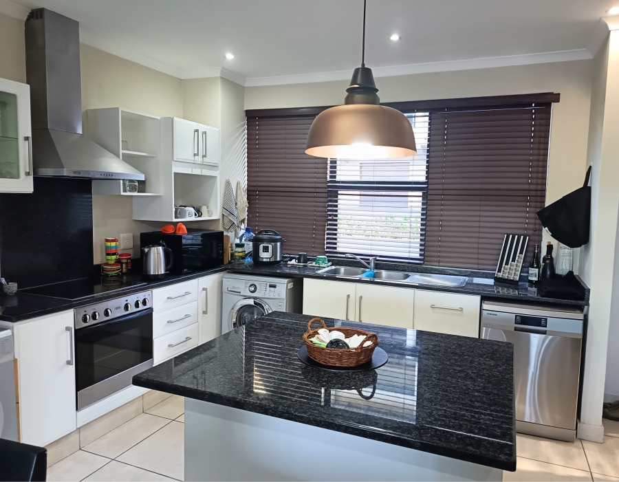 2 Bedroom Property for Sale in Hillcrest Central KwaZulu-Natal