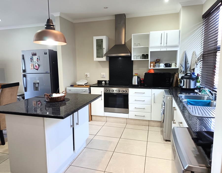 2 Bedroom Property for Sale in Hillcrest Central KwaZulu-Natal