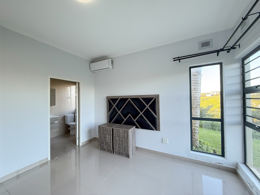 To Let 2 Bedroom Property for Rent in Palm Lakes Estate KwaZulu-Natal