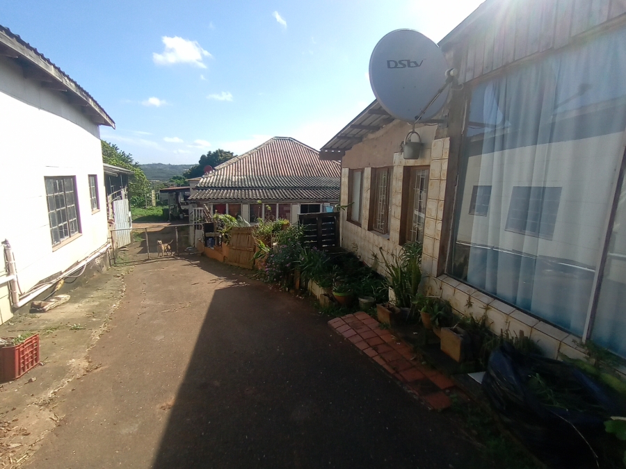 6 Bedroom Property for Sale in Sea View KwaZulu-Natal