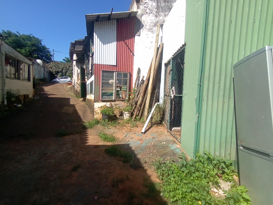 6 Bedroom Property for Sale in Sea View KwaZulu-Natal