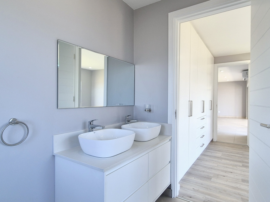 2 Bedroom Property for Sale in Shakas Rock KwaZulu-Natal