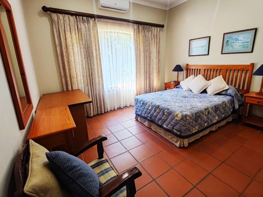 To Let 2 Bedroom Property for Rent in Umtentweni KwaZulu-Natal