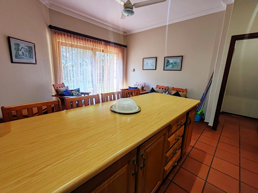 To Let 2 Bedroom Property for Rent in Umtentweni KwaZulu-Natal