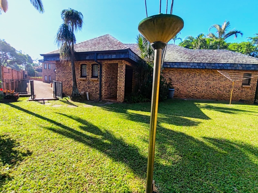 To Let 2 Bedroom Property for Rent in Umtentweni KwaZulu-Natal