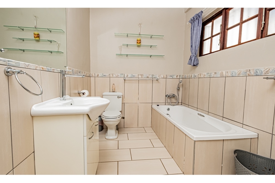 7 Bedroom Property for Sale in Bazley Beach KwaZulu-Natal