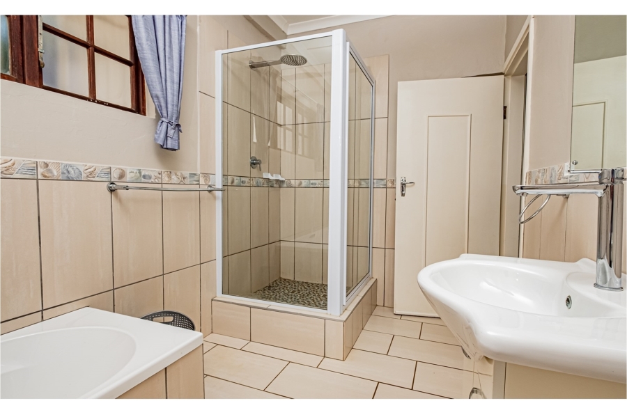 7 Bedroom Property for Sale in Bazley Beach KwaZulu-Natal