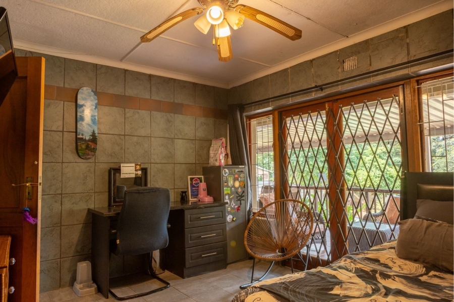 5 Bedroom Property for Sale in Yellowwood Park KwaZulu-Natal
