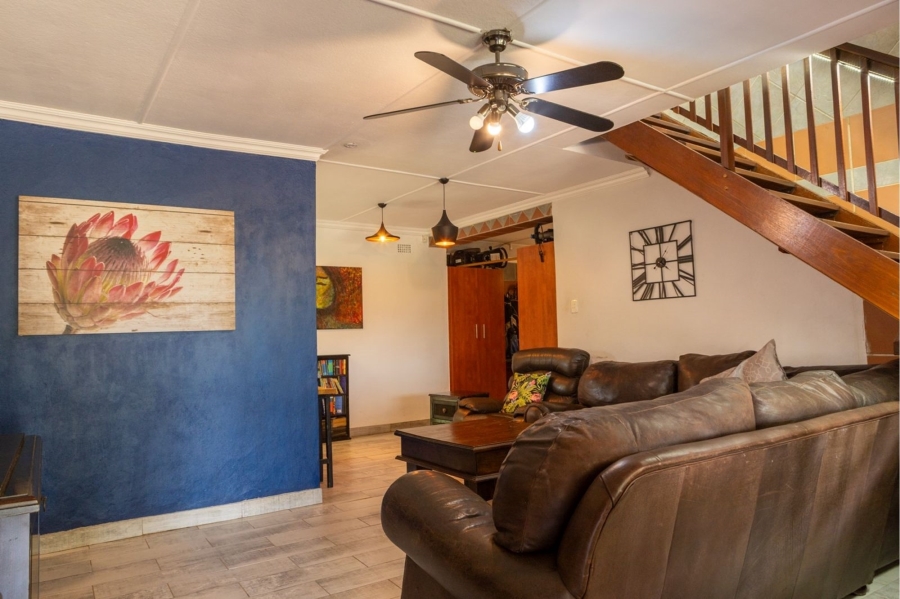 5 Bedroom Property for Sale in Yellowwood Park KwaZulu-Natal