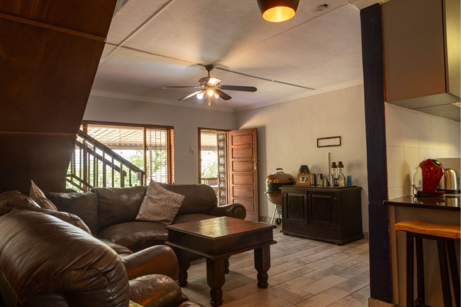 5 Bedroom Property for Sale in Yellowwood Park KwaZulu-Natal