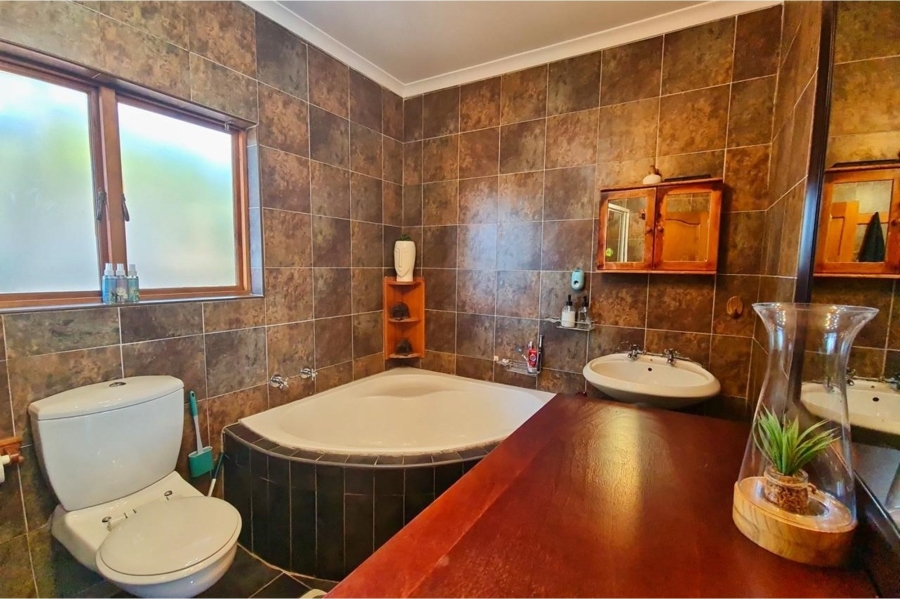 5 Bedroom Property for Sale in Yellowwood Park KwaZulu-Natal