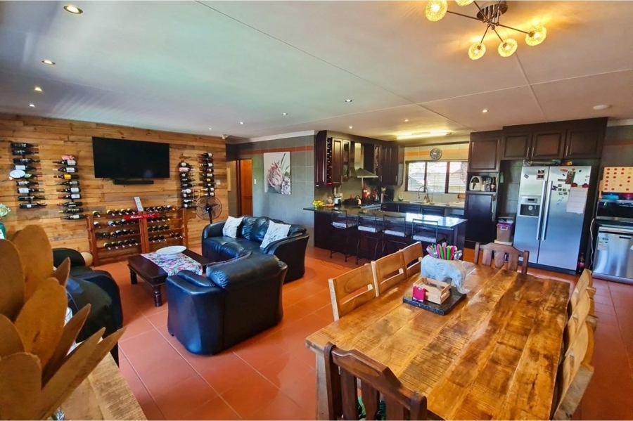 5 Bedroom Property for Sale in Yellowwood Park KwaZulu-Natal