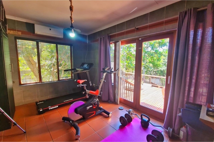 5 Bedroom Property for Sale in Yellowwood Park KwaZulu-Natal