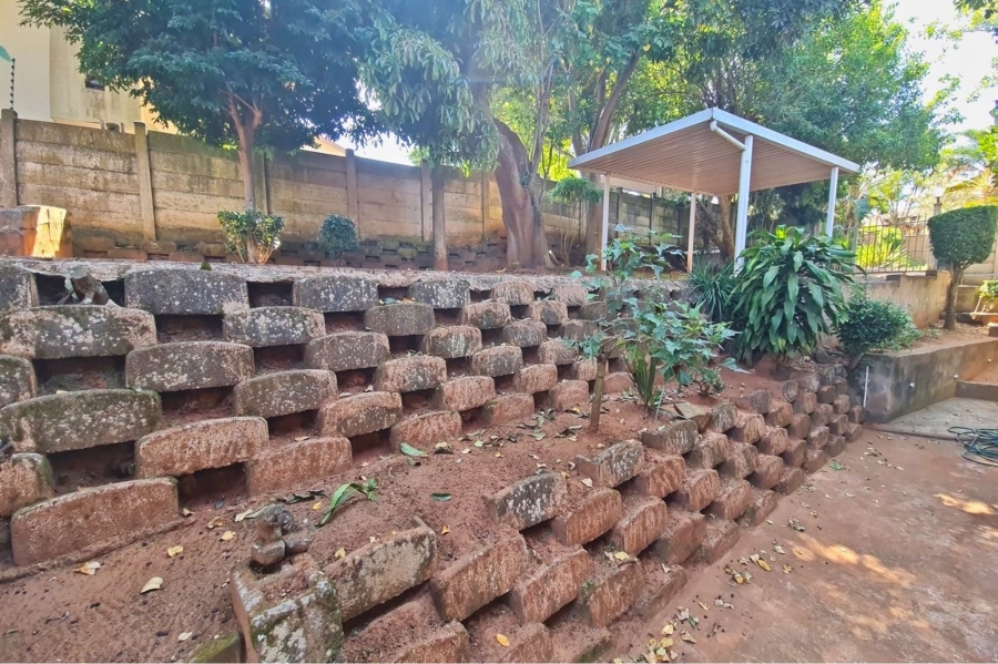 5 Bedroom Property for Sale in Yellowwood Park KwaZulu-Natal