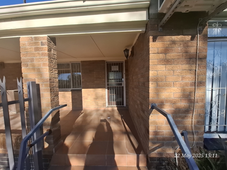 To Let commercial Property for Rent in Newcastle KwaZulu-Natal