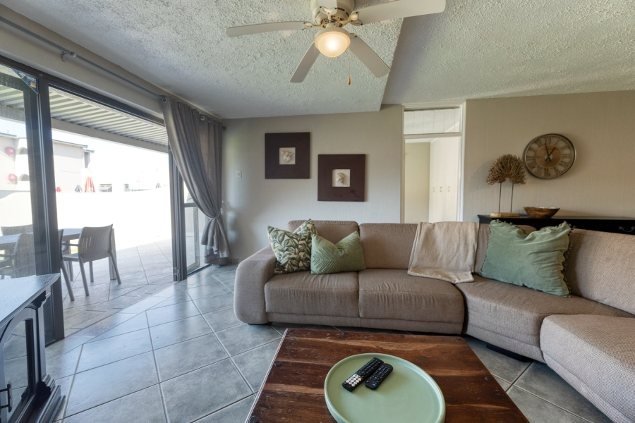 3 Bedroom Property for Sale in Willard Beach KwaZulu-Natal