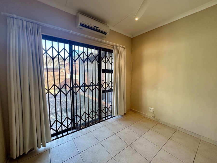 3 Bedroom Property for Sale in Meer En See KwaZulu-Natal