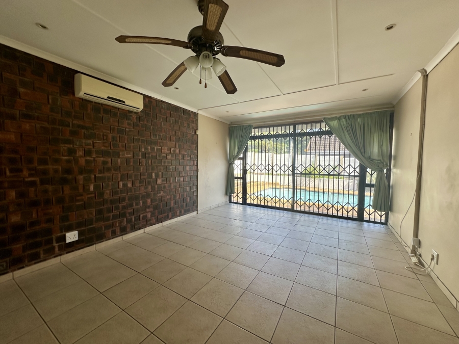3 Bedroom Property for Sale in Meer En See KwaZulu-Natal