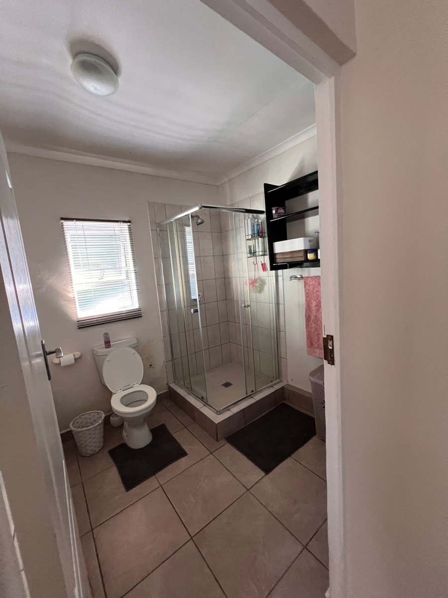 3 Bedroom Property for Sale in Kloof KwaZulu-Natal