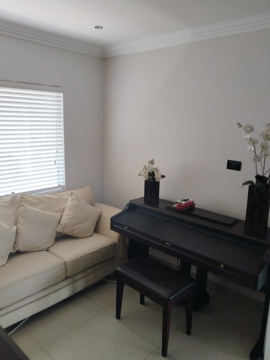 3 Bedroom Property for Sale in La Mercy KwaZulu-Natal