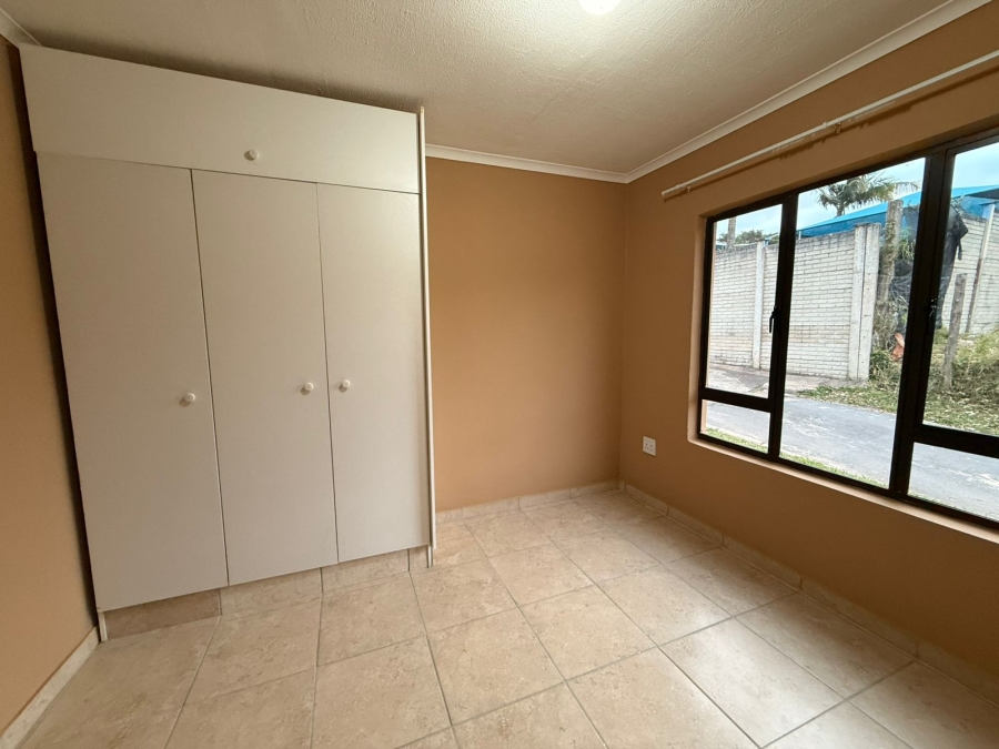 To Let 2 Bedroom Property for Rent in Crestholme KwaZulu-Natal
