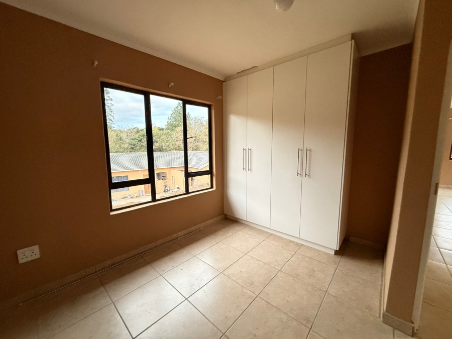 To Let 2 Bedroom Property for Rent in Crestholme KwaZulu-Natal