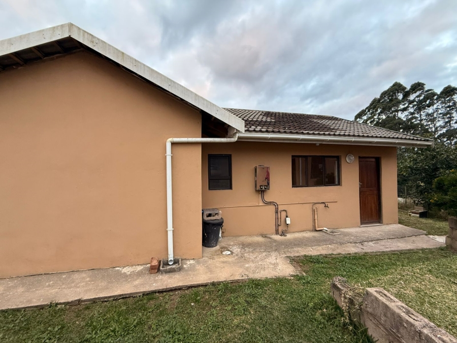To Let 2 Bedroom Property for Rent in Crestholme KwaZulu-Natal