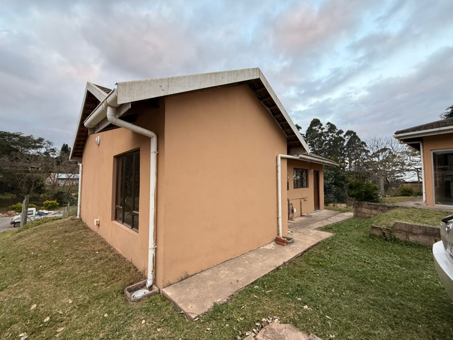 To Let 2 Bedroom Property for Rent in Crestholme KwaZulu-Natal