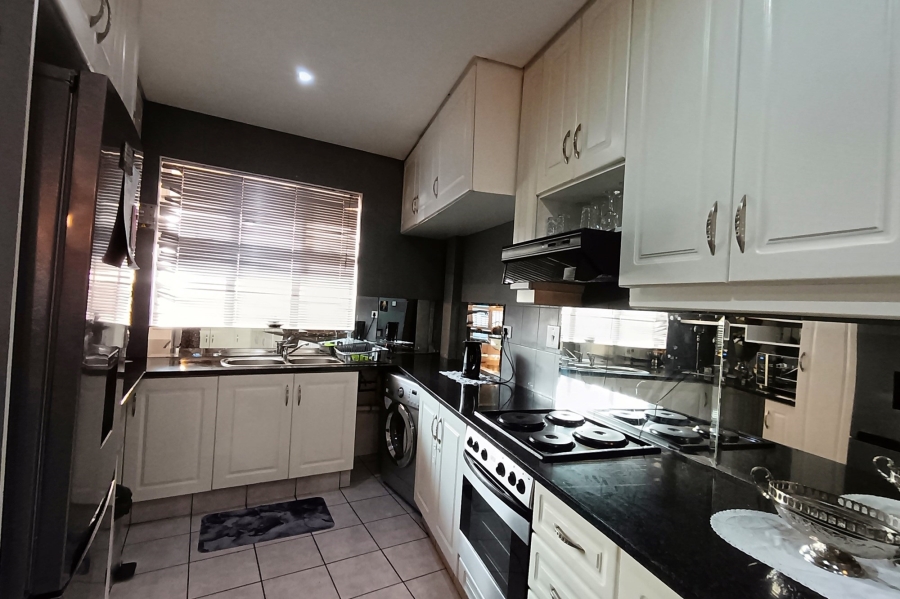 To Let 2 Bedroom Property for Rent in Musgrave KwaZulu-Natal