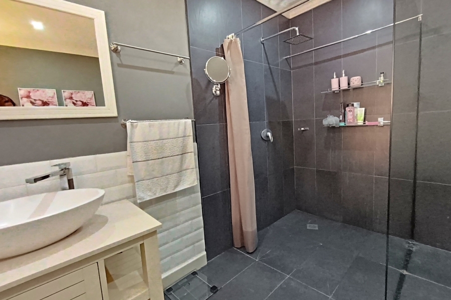 To Let 2 Bedroom Property for Rent in Musgrave KwaZulu-Natal