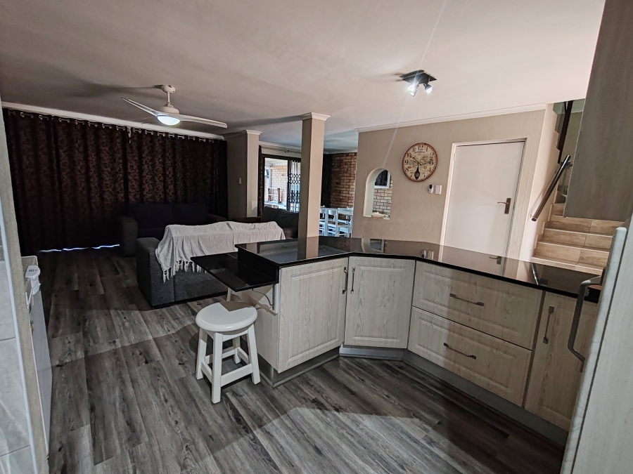 24 Bedroom Property for Sale in Margate KwaZulu-Natal