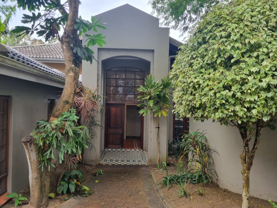6 Bedroom Property for Sale in Meer En See KwaZulu-Natal