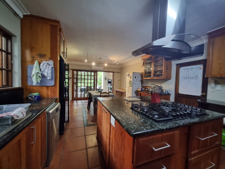 6 Bedroom Property for Sale in Meer En See KwaZulu-Natal