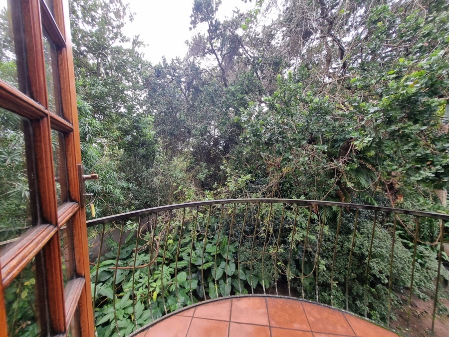 6 Bedroom Property for Sale in Meer En See KwaZulu-Natal