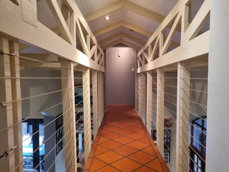6 Bedroom Property for Sale in Meer En See KwaZulu-Natal
