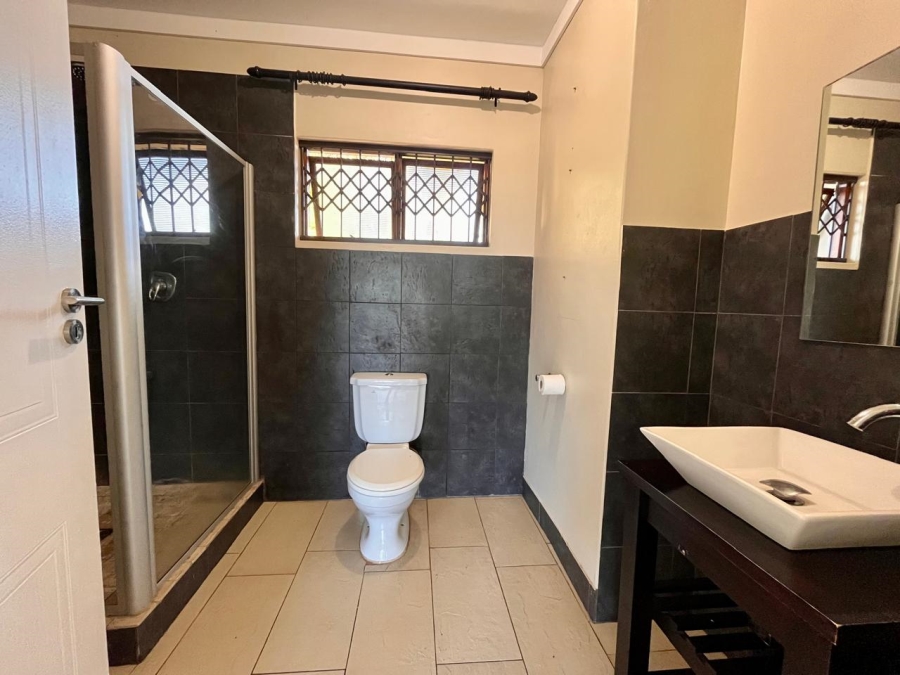 To Let 5 Bedroom Property for Rent in Ballito Central KwaZulu-Natal
