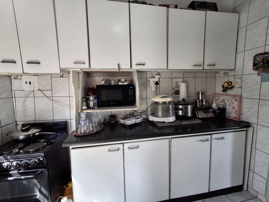 2 Bedroom Property for Sale in Bombay Heights KwaZulu-Natal