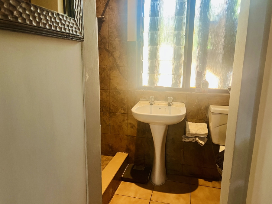 2 Bedroom Property for Sale in Montrose KwaZulu-Natal