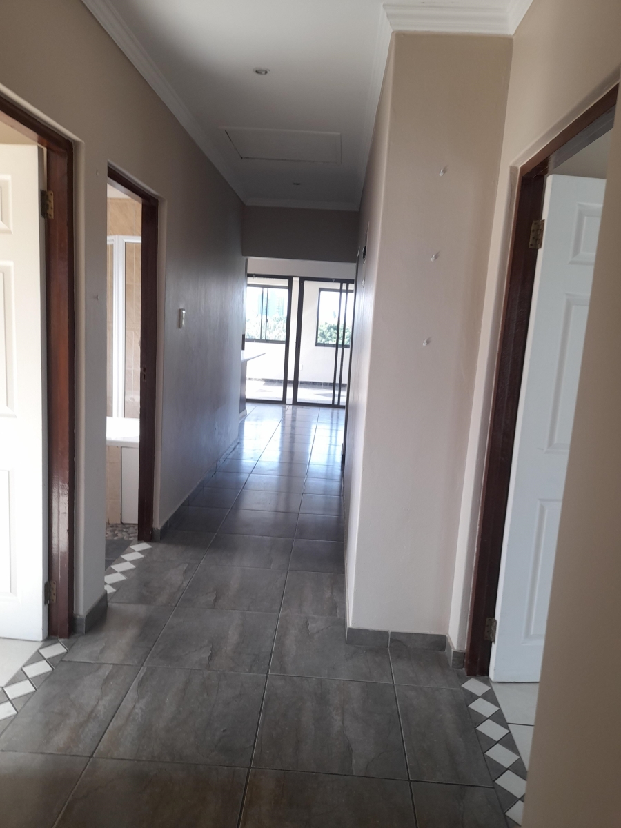 To Let 3 Bedroom Property for Rent in Amanzimtoti KwaZulu-Natal