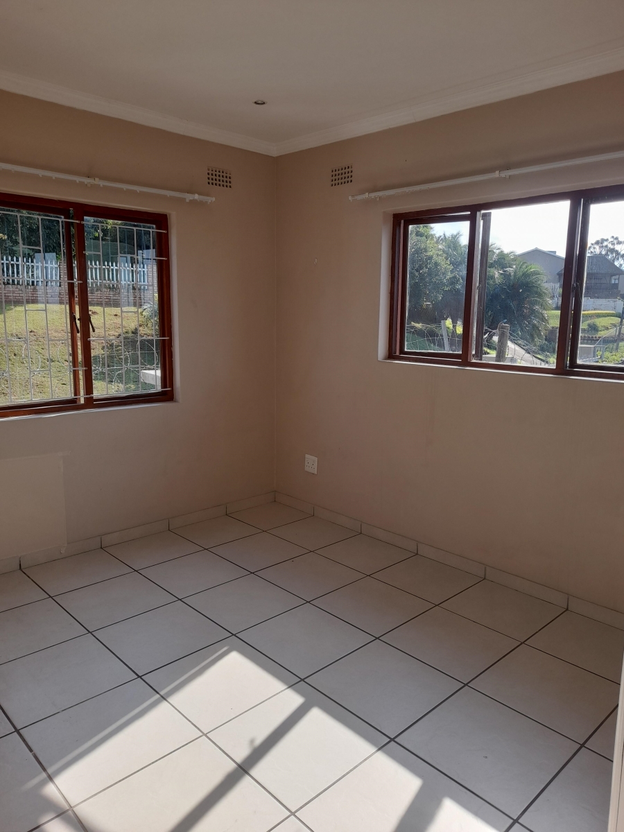 To Let 3 Bedroom Property for Rent in Amanzimtoti KwaZulu-Natal