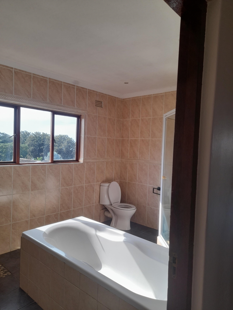 To Let 3 Bedroom Property for Rent in Amanzimtoti KwaZulu-Natal