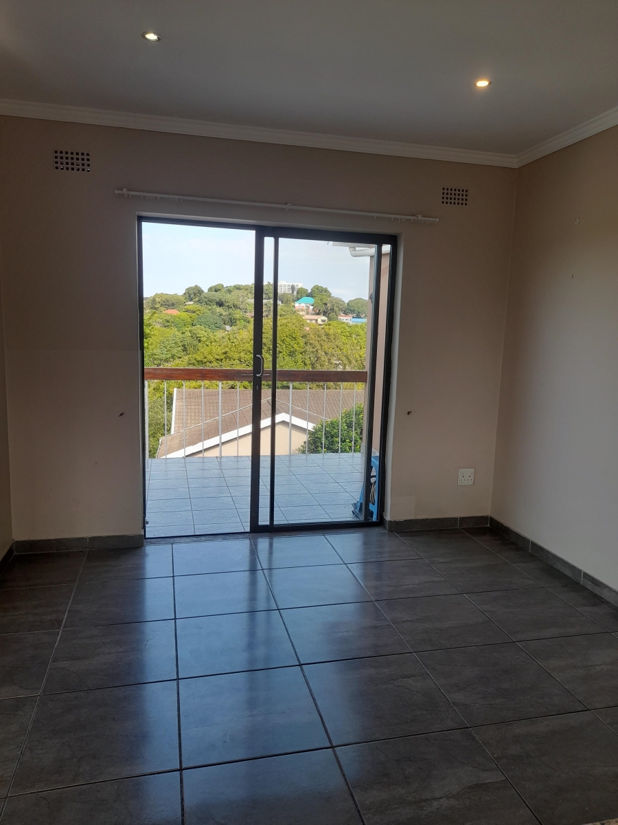 To Let 3 Bedroom Property for Rent in Amanzimtoti KwaZulu-Natal